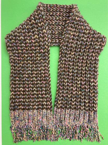 Brioche-Schal mit Fransen – Patentmuster